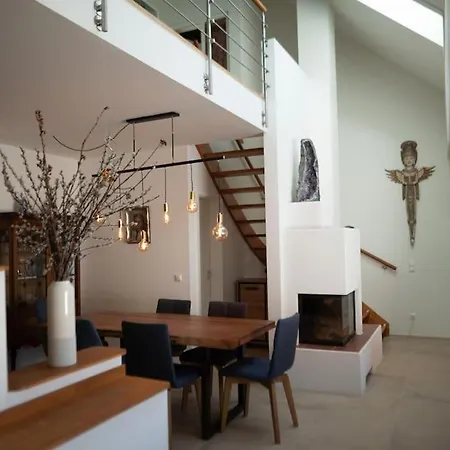 Wunderschoene Maisonette-wohnung * Μόναχο