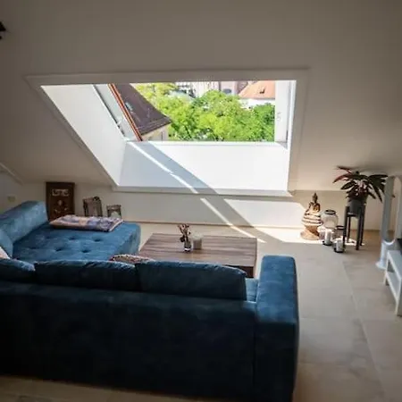 Wunderschoene Maisonette-wohnung Μόναχο