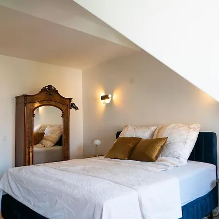 Wunderschoene Maisonette-wohnung Apartmán *