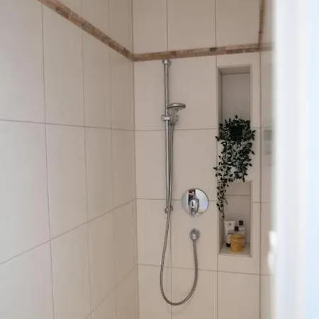 Wunderschoene Maisonette-wohnung Apartment Munich